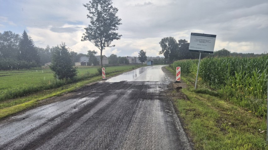 Rozpoczęły się prace na drodze powiatowej nr 1913W